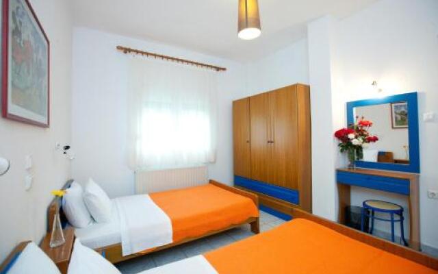 Yiouli Hotel