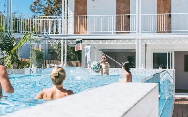 Bounce Noosa
