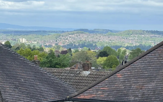 4 Bedrooms Full House Stourbridge Birmingham
