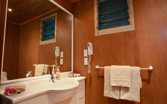 Muri Beach Hideaway - Adults Only