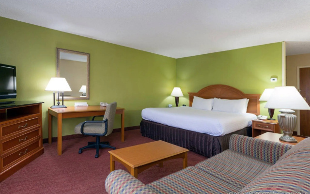 Doubletree by Hilton Fort Myers at Bell Tower Shops
