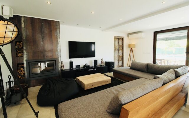 Villa Bali - stylish and in a quiet area