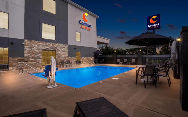Comfort Suites near Camp Lejeune