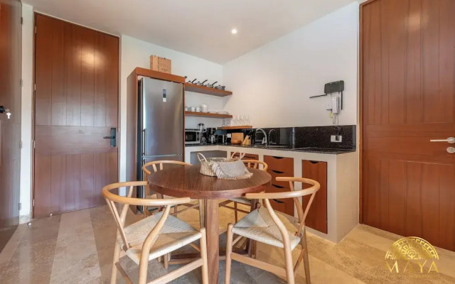 NHOA 305B Lux 1BR Pool View Aldea Zama