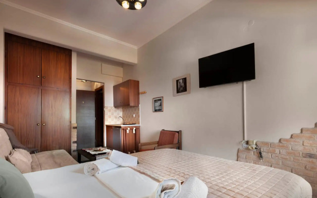 Mpalkoni Sti Monemvasia