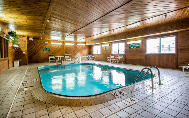 Quality Inn Dubuque on Hwy 20