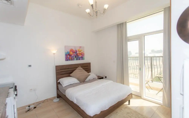 Travertine studio with stadium views - Hotel in ดูไบ - Photo 4