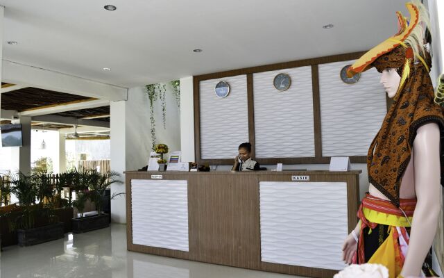 La Cecile Hotel and Cafe Komodo