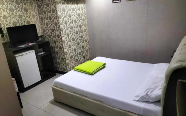 OYO 700 Pj Inn Hotel