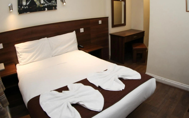 Ascot Hyde Park Hotel