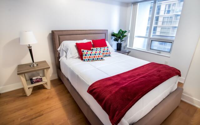 Delsuites Downtown Toronto Element