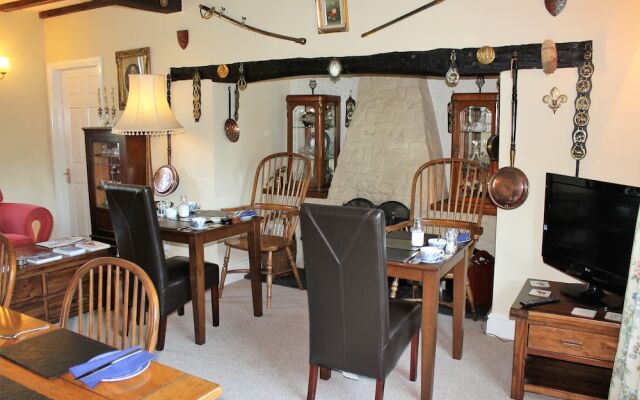 Gwaenynog Farmhouse