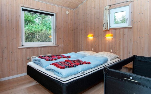 10 Person Holiday Home in Oksbol