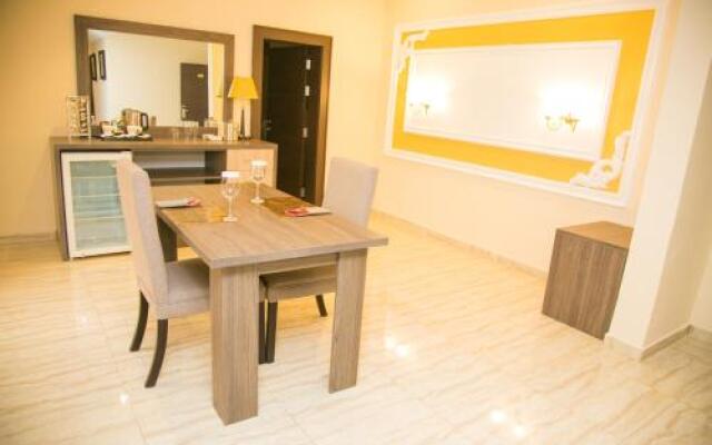 Consort Luxury Suites