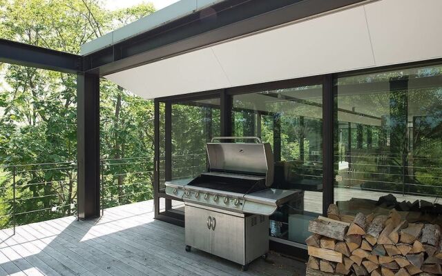 The Glasshouse