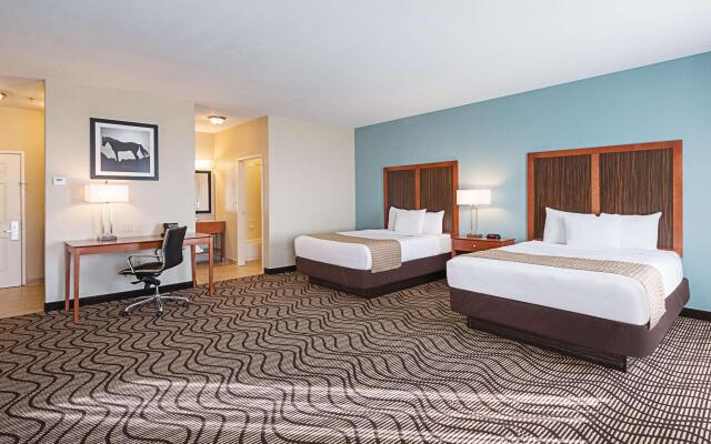 La Quinta Inn & Suites by Wyndham Mathis