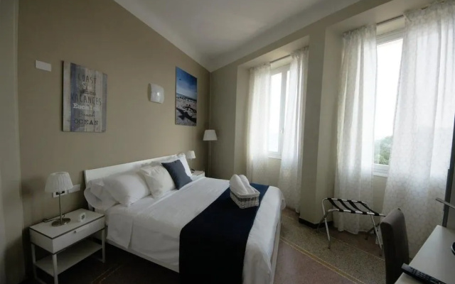 Luna Rooms