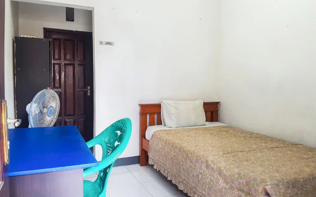 SPOT ON 93997 Sutangkas Kost