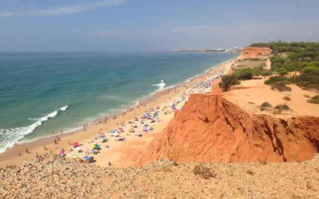 Lovely Studio Marta on the Beach Falesia, Albufeira