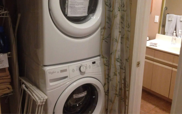 Brook Poolside Walk In-Meadow Brook