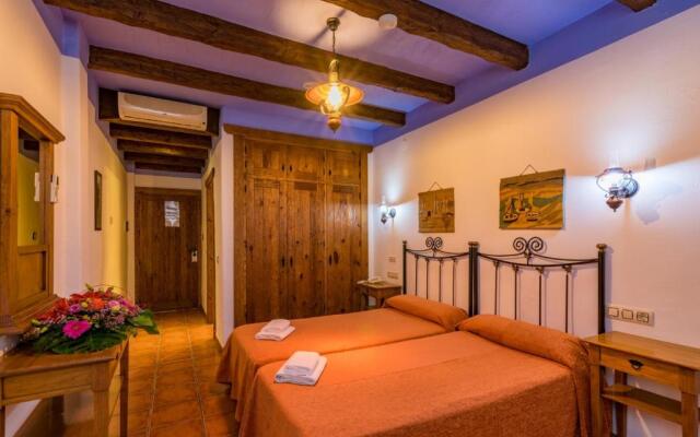 Hotel Rural Almazara