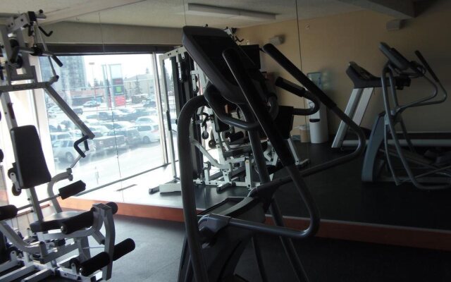 Rosslyn Inn and Suites