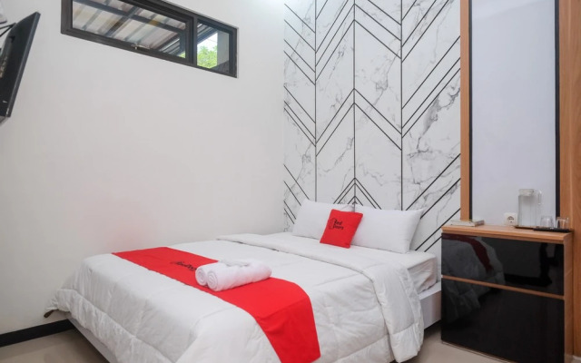 RedDoorz @ Tasneem Puspowarno Semarang