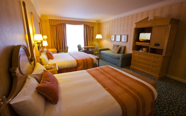 Отель Disneyland