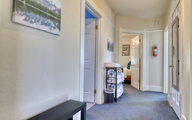 Walker’s Delight on Queen Anne