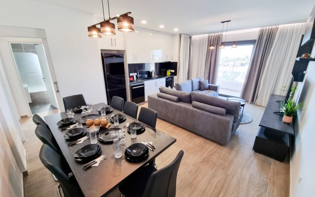 Lucky Strike Apartment