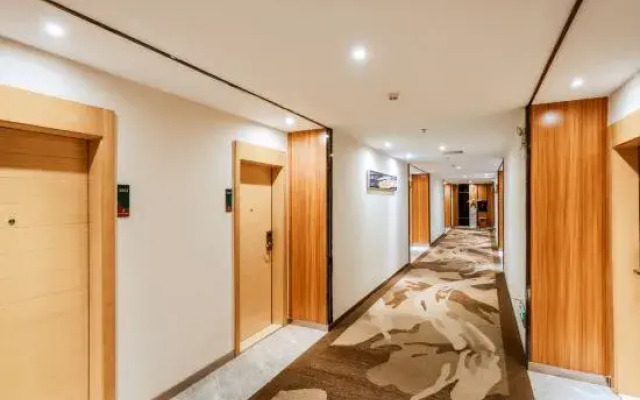 Tongxiang Hotel (Dawangshan Forest Park)