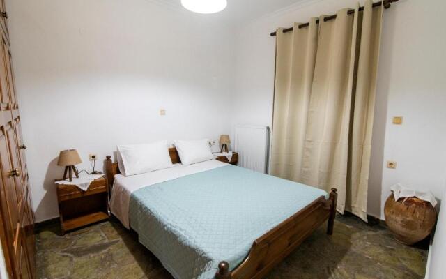 Uliveto 3bd Rustic House