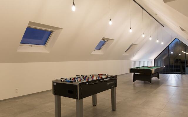 Countryside Delight, a Drive Away From Brugges, Lille and Ghent