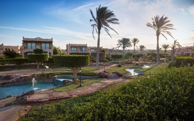La Hacienda Beach Resort