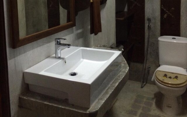 Panji Panji Tropical Wooden Home