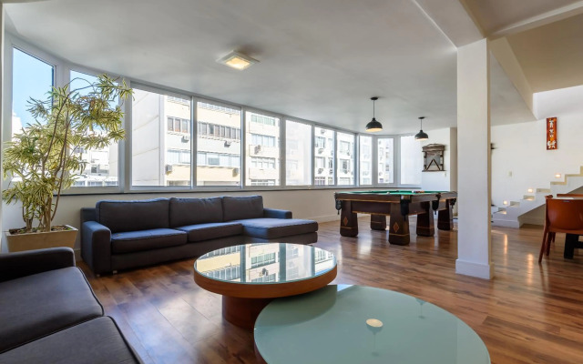 spacious penthouse duplex arpoador