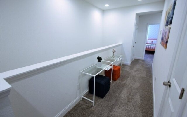178fr 5 Bedroom Townhouse