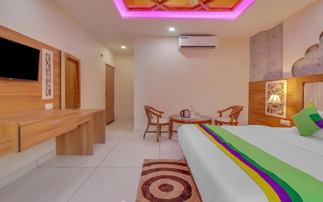 Treebo Royal Mirage, Bhupatwala
