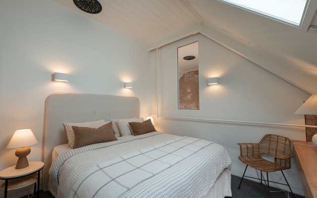 The Rox Hobart – Guest Rooms – Hobart
