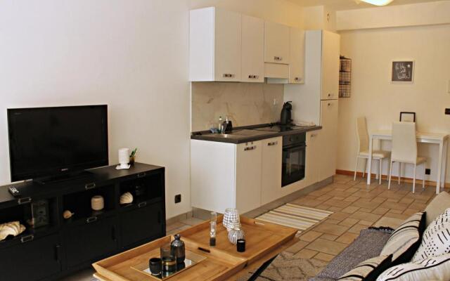 Viva Riviera Rue Victor Cousin