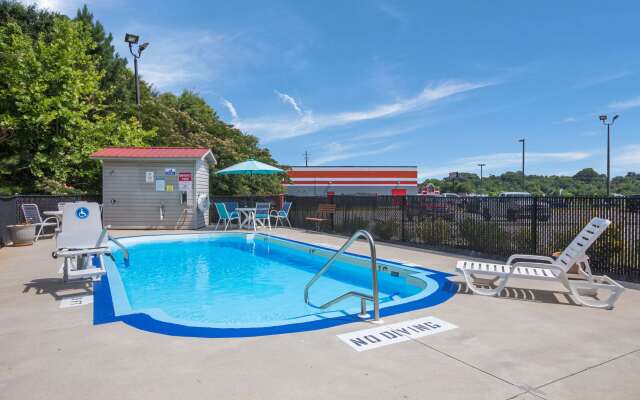 Econo Lodge Inn & Suites Rockmart