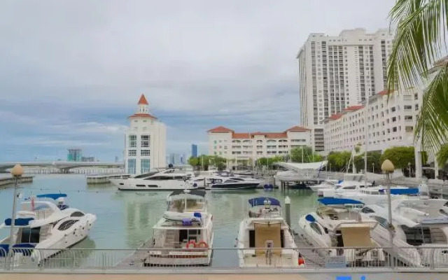Straits Quay Marina Suites Penang
