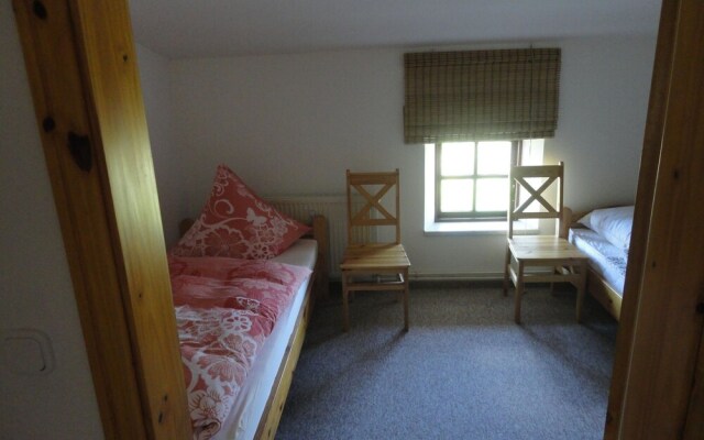 Beautiful Farmhouse Flat With Garden