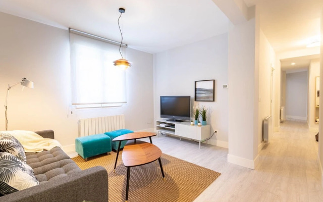 Old Town Vi Apartment With Parking By Aston Rentals