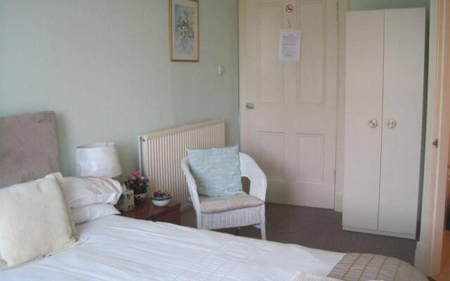 Chalmers Bed  Breakfast