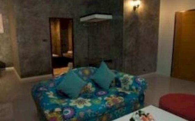 M Residence & Hotel