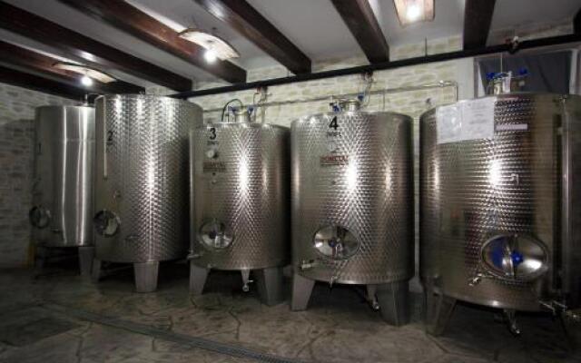 Tourist Farm Robivera