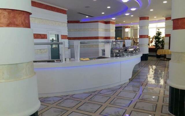 Al Mansour Palace