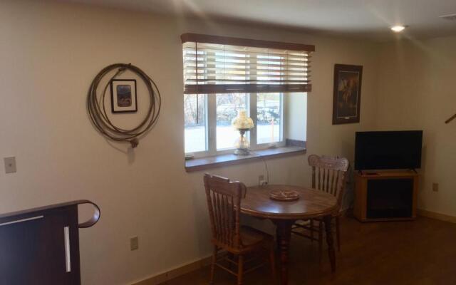 Creekside Downtown Vacation Suites