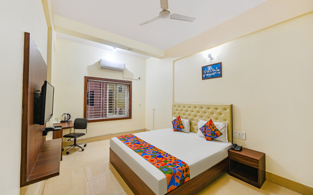 Capital O 28034 Triple Tree Hotels & Resorts